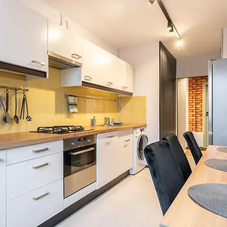 Spodek Glamour By Bookinghost Katowice