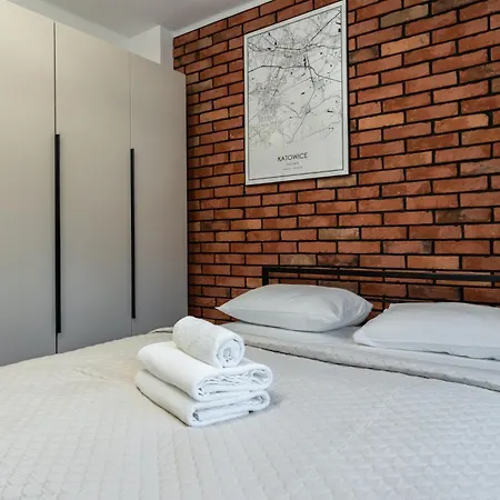 Spodek Glamour By Bookinghost *